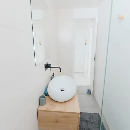 Gatsby's Place I Optional Parking I Baby Cot Available