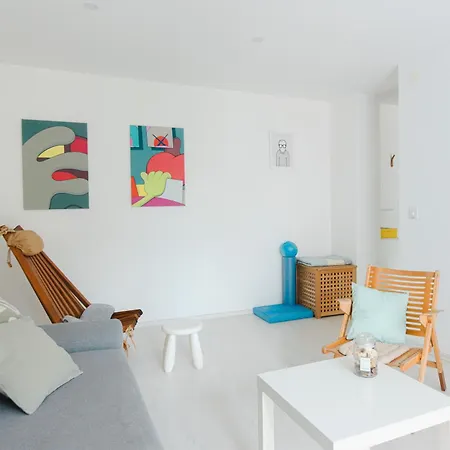 Gatsby's Place I Optional Parking I Baby Cot Available Ljubljana